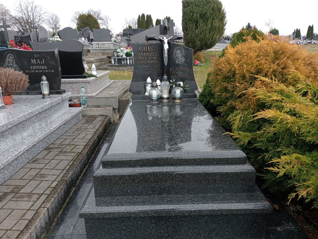 Grób Klaudia Chęć