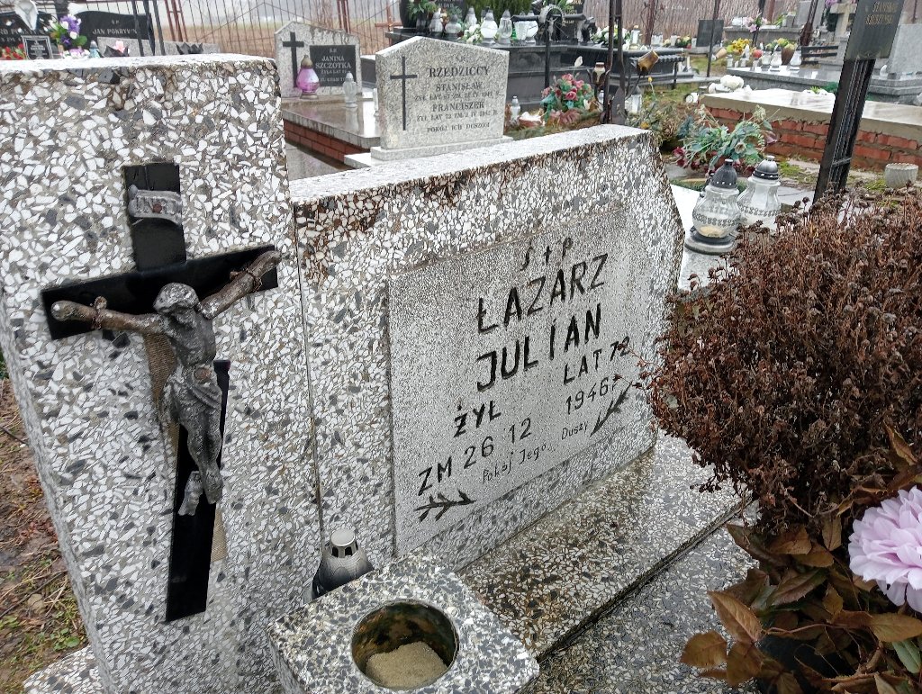 Julian Łazarz Jastków - Grobonet - Wyszukiwarka osób pochowanych
